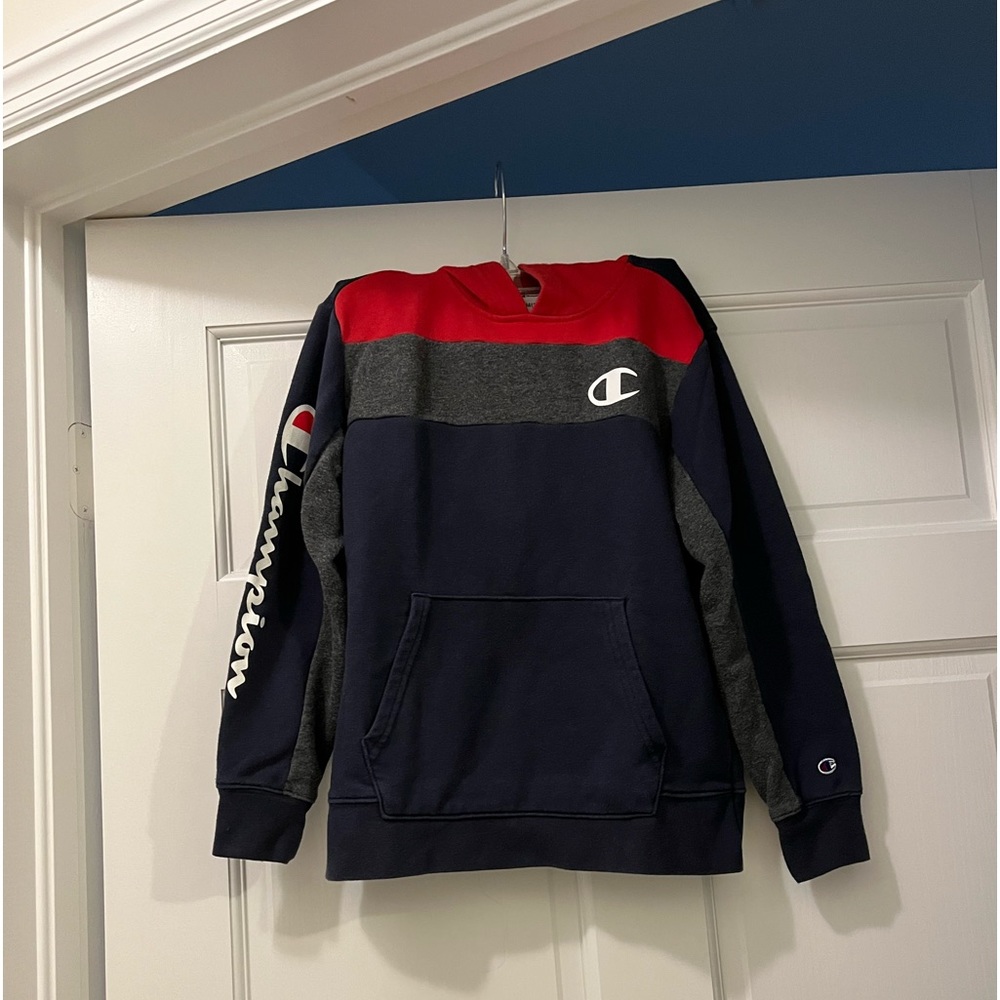 - - - - Champion hoodie unisex shirt Red/navy /grey , size M (10/12) gentl…